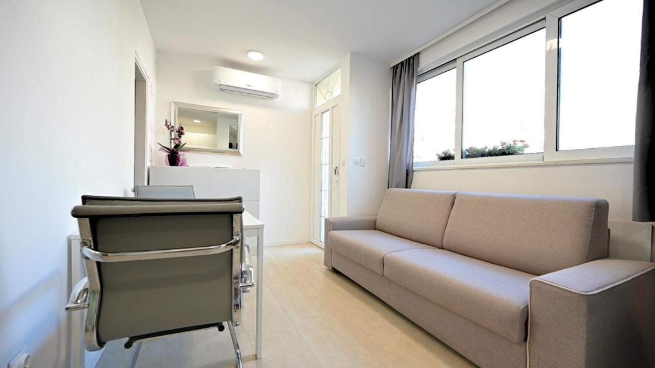 Appartement Nada - - 300m From Beautiful Beaches And City Center