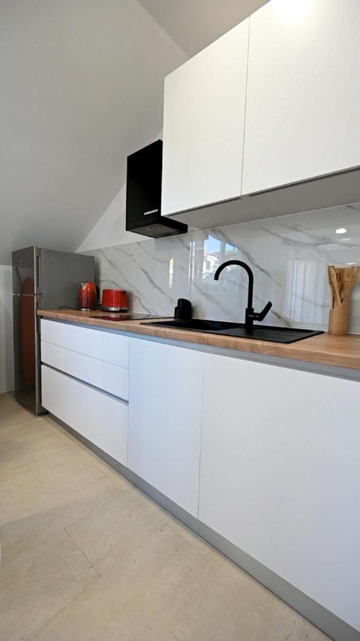 Nada - - 300m From Beautiful Beaches And City Center *